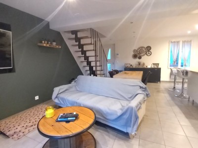 MAISON DE VILLAGE A VENDRE - GENILAC - 68.8 m2 - 195�000�&euro;