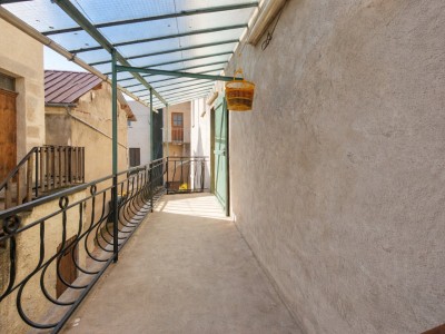 MAISON DE VILLE A VENDRE - GENILAC - 90 m2 - 146 000 €