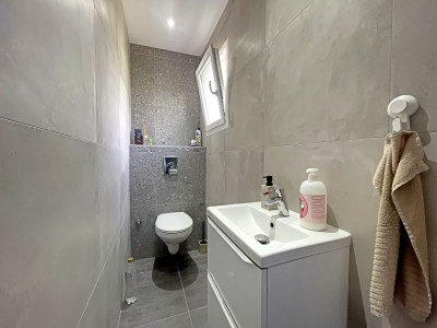 Maison contemporaine avec garage et jardin - LA GRAND CROIX - 108.91 m2 - VENDU