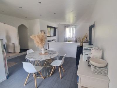 Maison sur sous-sol de 93m,terrain 1248m,secteur rsidentiel