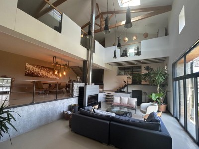 ANCIENNE FERME RENOVEE A VENDRE - LARAJASSE - 375 m2 - 799 000 €