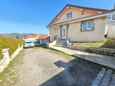 MAISON - LE CHAMBON FEUGEROLLES - 112 m2 - VENDU