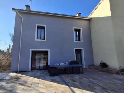 Maison familiale A VENDRE - LE CHAMBON FEUGEROLLES - 172 m2 - 250 000 €
