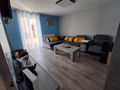 Maison familiale A VENDRE - LE CHAMBON FEUGEROLLES - 172 m2 - 250 000 €