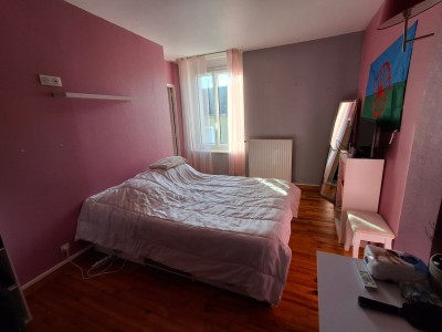 Maison familiale A VENDRE - LE CHAMBON FEUGEROLLES - 172 m2 - 250 000 €