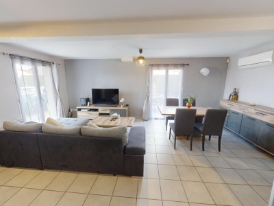 MAISON - MONTROND LES BAINS - 82 m2 - VENDU