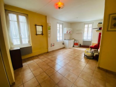 Maison de village A VENDRE - RETOURNAC - 49.67 m2 - 35000€