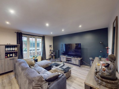 MAISON A VENDRE - RETOURNAC - 237 m2 - 230 000 €