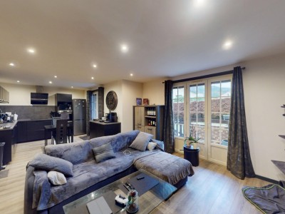 MAISON A VENDRE - RETOURNAC - 237 m2 - 230 000 €