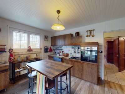 MAISON A VENDRE - RETOURNAC - 237 m2 - 230 000 €