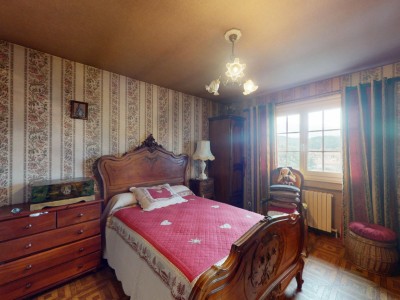 MAISON A VENDRE - RETOURNAC - 237 m2 - 230 000 €