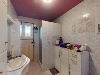 MAISON A VENDRE - RETOURNAC - 237 m2 - 230 000 €