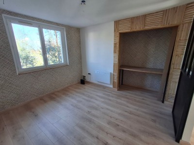 MAISON A VENDRE - SAVIGNEUX - 140 m2 - 235 000 €