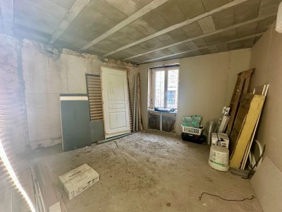 maison de ville A VENDRE - ST BONNET LE CHATEAU - 155 m2 - 140 000 €