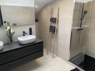 Corps de ferme entirement rnov Secteur Pris A VENDRE - ST BONNET LES OULES - 360 m2 - 820000€