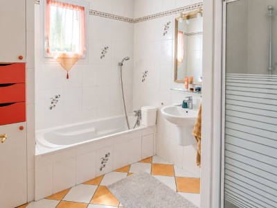 MAISON AVEC PISCINE A VENDRE - ST CHAMOND Izieux - 116 m2 - 420 000 €