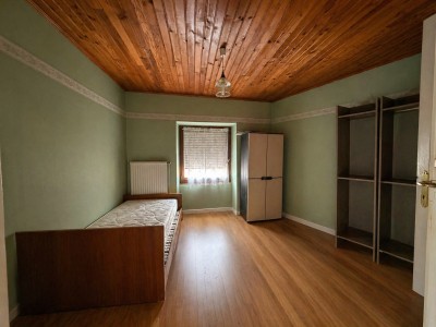 Maison de ville sur 2 niveaux avec terrain 276m² A VENDRE - ST CHAMOND - 65.34 m2 - 139 000 &euro;