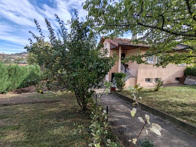 MAISON A VENDRE - ST CHAMOND - 153 m2 - 252 000 &euro;