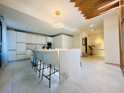 Hôtel Particulier secteur Badouillière A VENDRE - ST ETIENNE Badouillère - 330 m2 - 429 000 €