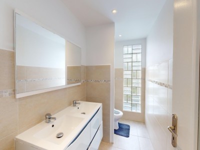 Maison contemporaine Secteur Bellevue - ST ETIENNE BELLEVUE / LA RIVIERE - 167.78 m2 - 315000€
