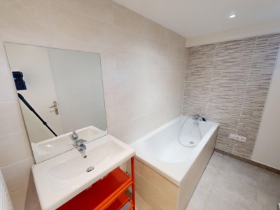 Maison contemporaine Secteur Bellevue - ST ETIENNE BELLEVUE / LA RIVIERE - 167.78 m2 - 315000€