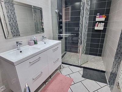 MAISON A VENDRE - ST ETIENNE CENTRE VILLE - 140 m2 - 265000€
