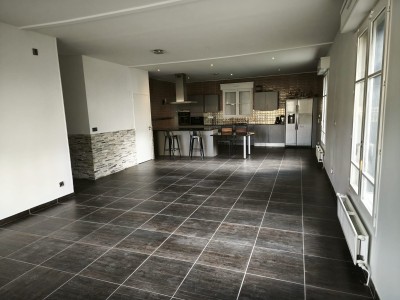 MAISON A VENDRE - ST ETIENNE LA TERRASSE - 173 m2 - 269 000 €