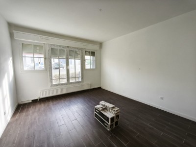 MAISON A VENDRE - ST ETIENNE LA TERRASSE - 173 m2 - 269 000 €
