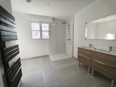 MAISON A VENDRE - ST ETIENNE LA TERRASSE - 173 m2 - 269 000 €