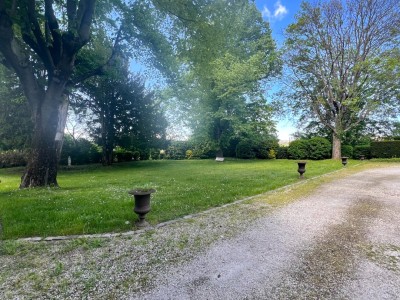 Maison de matre A VENDRE - ST ETIENNE MONTPLAISIR - 355 m2 - 835000€