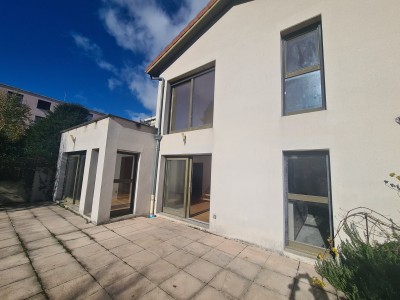 MAISON A VENDRE - ST ETIENNE MONTPLAISIR - 141.52 m2 - 299 000 €