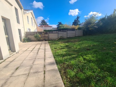 MAISON A VENDRE - ST ETIENNE MONTPLAISIR - 141.52 m2 - 299 000 €