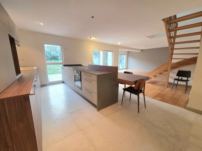 MAISON A VENDRE - ST ETIENNE MONTPLAISIR - 141.52 m2 - 299 000 €