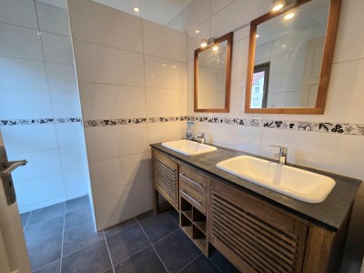 MAISON A VENDRE - ST ETIENNE MONTPLAISIR - 141.52 m2 - 299 000 €