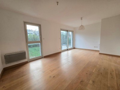 MAISON A VENDRE - ST ETIENNE MONTPLAISIR - 141.52 m2 - 299 000 €