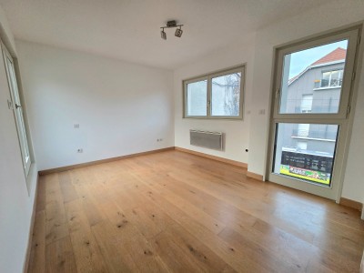 MAISON A VENDRE - ST ETIENNE MONTPLAISIR - 141.52 m2 - 299 000 €