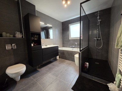 MAISON A VENDRE - ST ETIENNE MONTPLAISIR - 100.62 m2 - 220 000 €