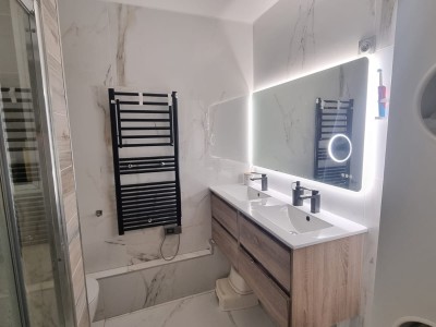 Secteur rsidentiel, Maison mitoyenne F5 de 110m2,Garage de 50m, terrain 379m