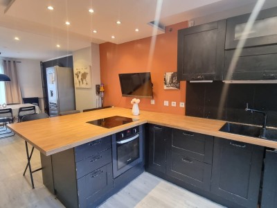Secteur rsidentiel, Maison mitoyenne F5 de 110m2,Garage de 50m, terrain 379m
