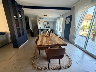 Maison St Etienne, secteur Montplaisir / CHPL A VENDRE - ST ETIENNE Secteur Montplaisir / CHPL - 230 m2 - 320 000 €
