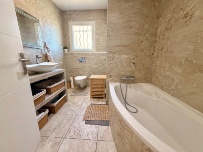 Maison St Etienne, secteur Montplaisir / CHPL A VENDRE - ST ETIENNE Secteur Montplaisir / CHPL - 230 m2 - 320 000 €
