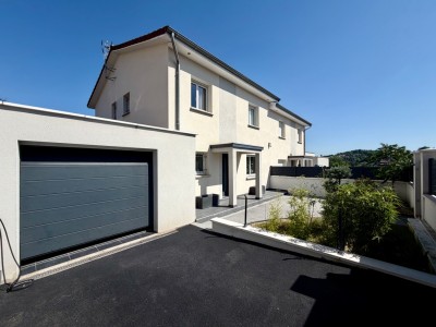 Maison St Etienne, secteur Montplaisir / CHPL A VENDRE - ST ETIENNE Secteur Montplaisir / CHPL - 230 m2 - 320 000 €