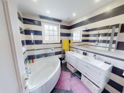 MAISON A VENDRE - ST FERREOL D AUROURE - 150 m2 - 375000€