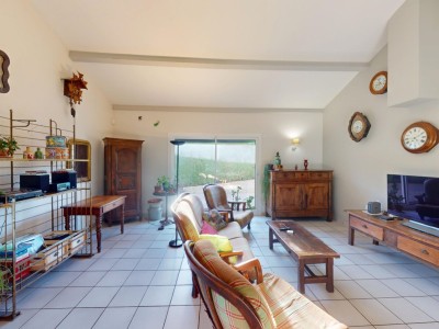 Maison d Architecte T5 avec piscine A VENDRE - ST GENEST LERPT Le Chasseur - 146 m2 - 520 000 €