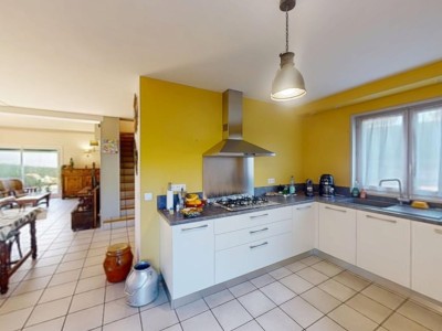 Maison d Architecte T5 avec piscine A VENDRE - ST GENEST LERPT Le Chasseur - 146 m2 - 520 000 €