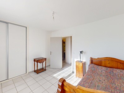 Maison d Architecte T5 avec piscine A VENDRE - ST GENEST LERPT Le Chasseur - 146 m2 - 520 000 €