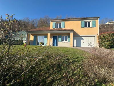 MAISON A VENDRE - ST GENEST LERPT - 183.48 m2 - 349000€