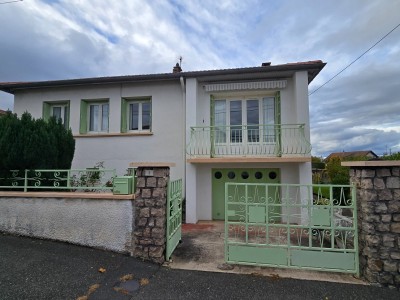 MAISON A VENDRE - ST GENEST LERPT - 80.29 m2 - 279 000 €