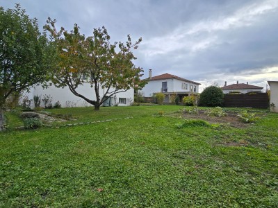 MAISON A VENDRE - ST GENEST LERPT - 80.29 m2 - 279 000 €