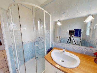 MAISON A VENDRE - ST GENEST LERPT - 80.29 m2 - 279 000 €